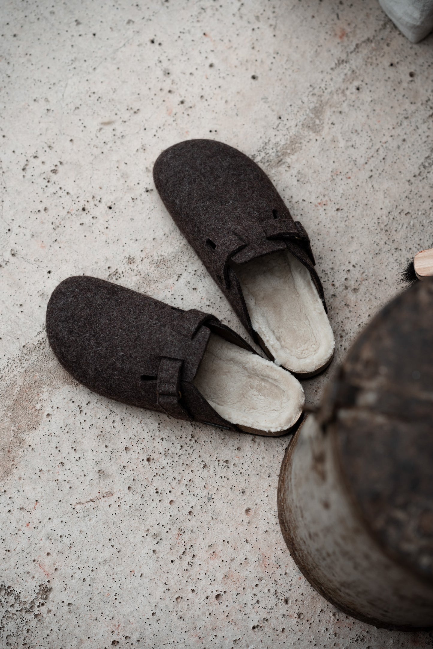 Valdemar Clog Slippers | Asphalt