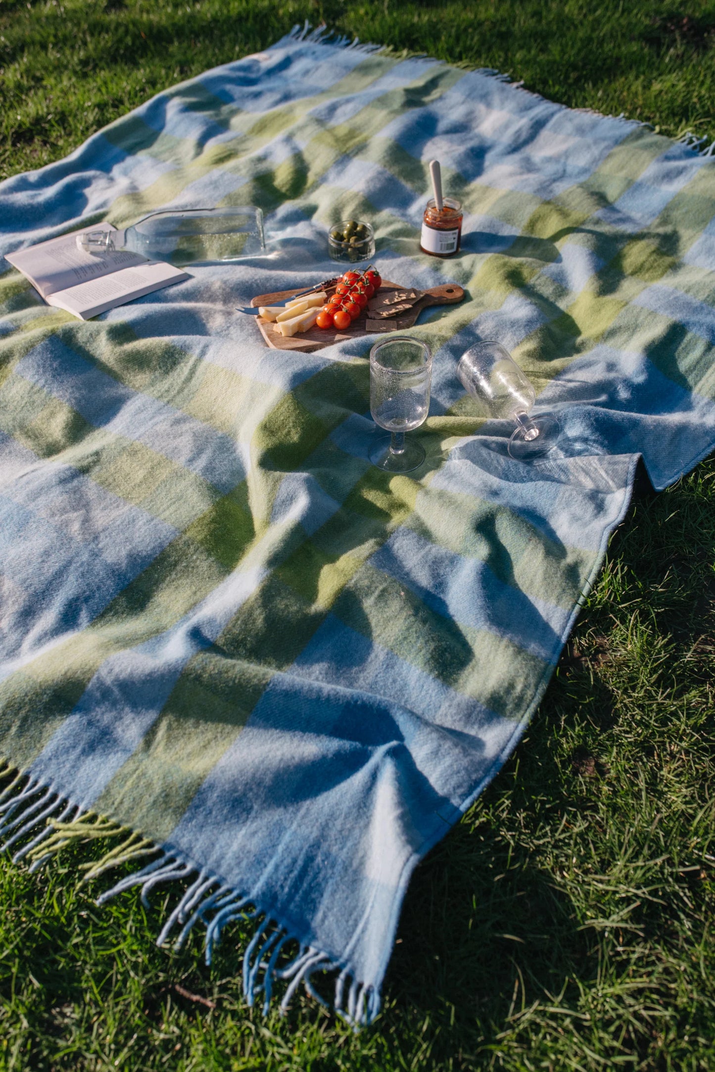 Recycled Wool Picnic Blanket | Blue Gradient Gingham