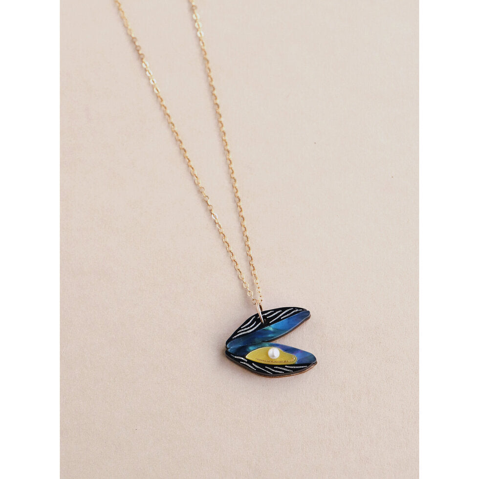 Mussel Necklace