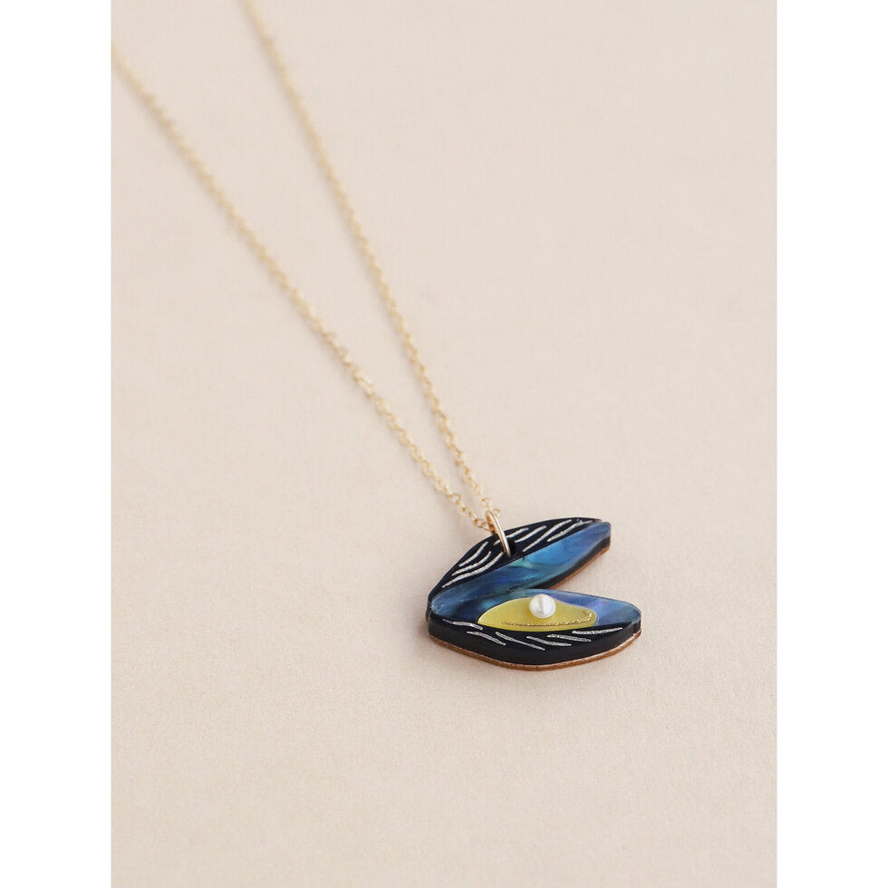 Mussel Necklace